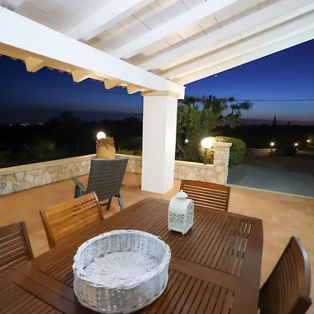 别墅 Tenuta Ferilli *